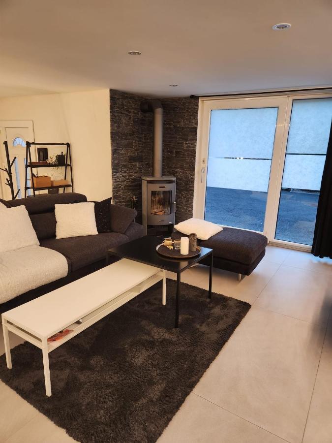 Appartement Moderne Avec Terrasse Et Piscine A Chatel Sur Bex Exterior photo